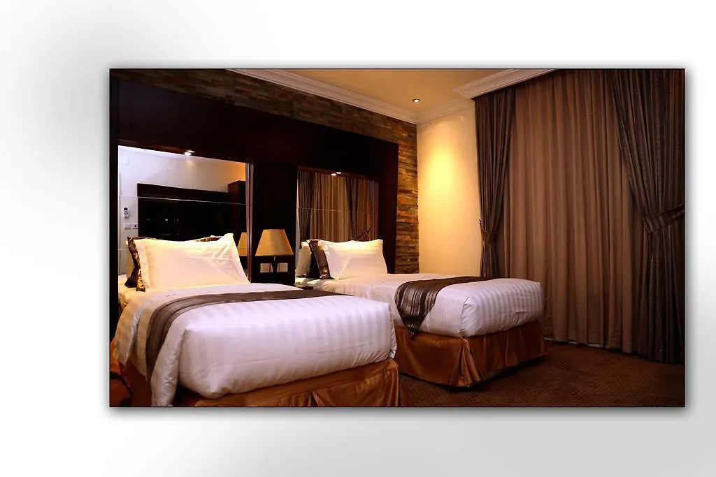 Loren Suites Jeddah 3*,